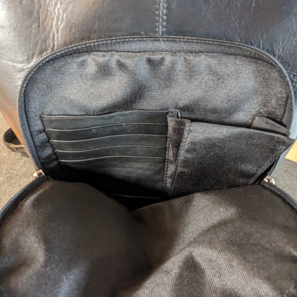 Danier Leather Backpack - Picture 8 of 12